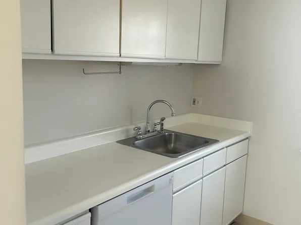 (undisclosed Address), Attleboro, MA 02703