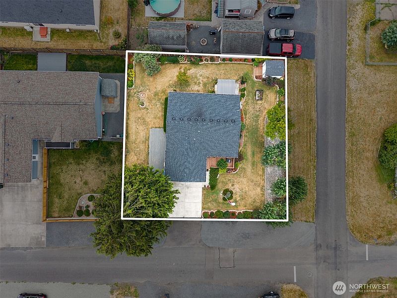 5th image of 311 Pine Street