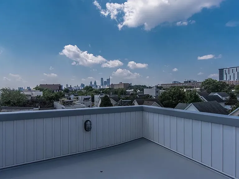1836 N Marshall St — Photo 13