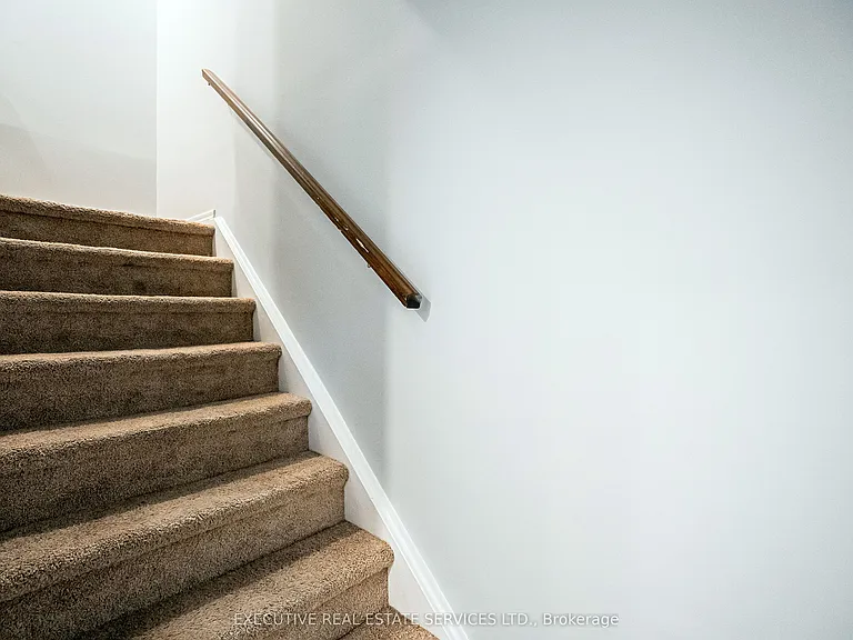 131 Rockwood Ave #18 — Photo 16