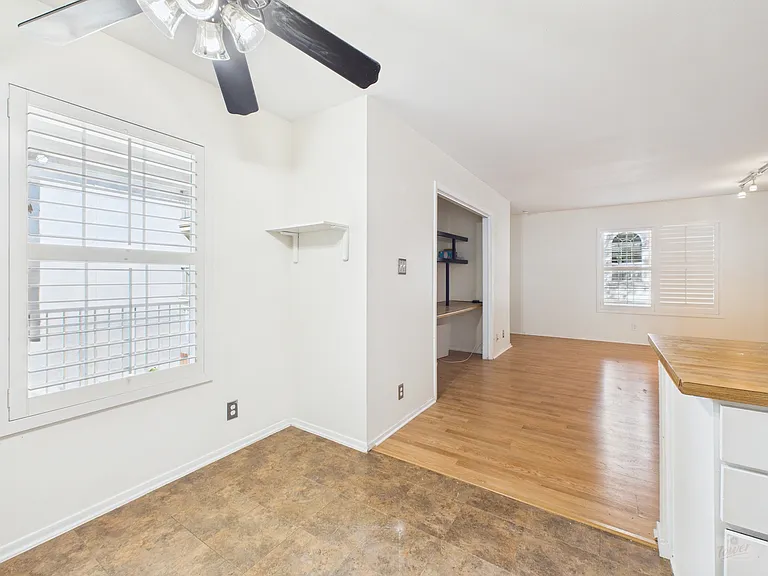 910 Duncan Ln — Photo 23