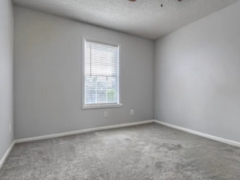 15533 Floyd St — Photo 10
