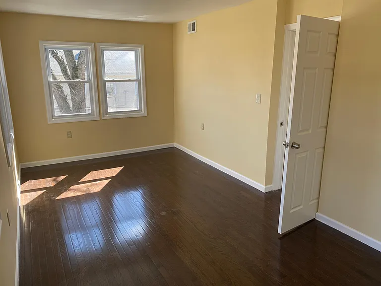 1030 Frank St #2 — Photo 8