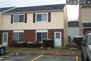 1st image of 120 Peppertree Ln Unit 120