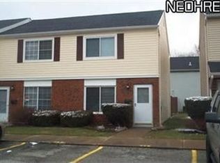 120 Peppertree Ln UNIT 120, Painesville, OH 44077