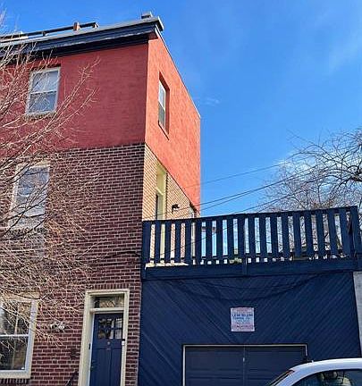 2nd image of 1940 Wallace St #C