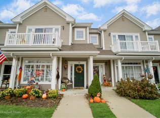 10 Anthony Ct, Amityville, NY 11701