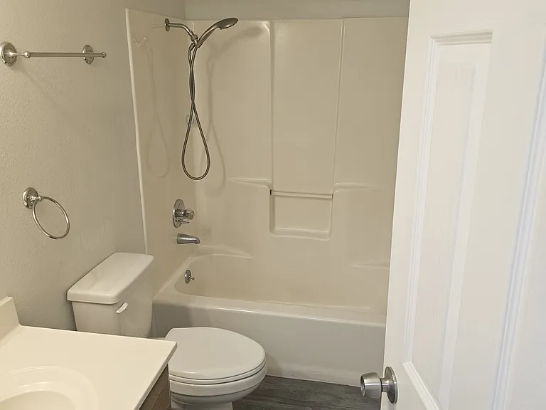 111 Pine Ridge Dr #111 — Photo 7