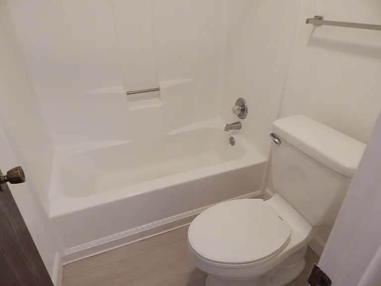 3339 Laguna Ave — Photo 23