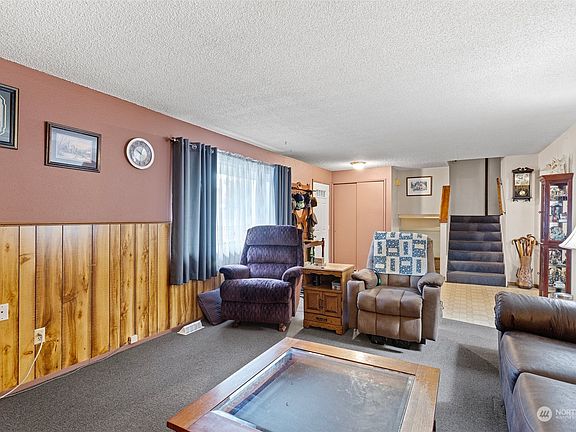 3rd image of 20655 120th Avenue SE
