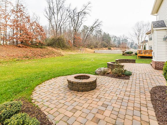 5th image of 11340 Woodcliff Dr