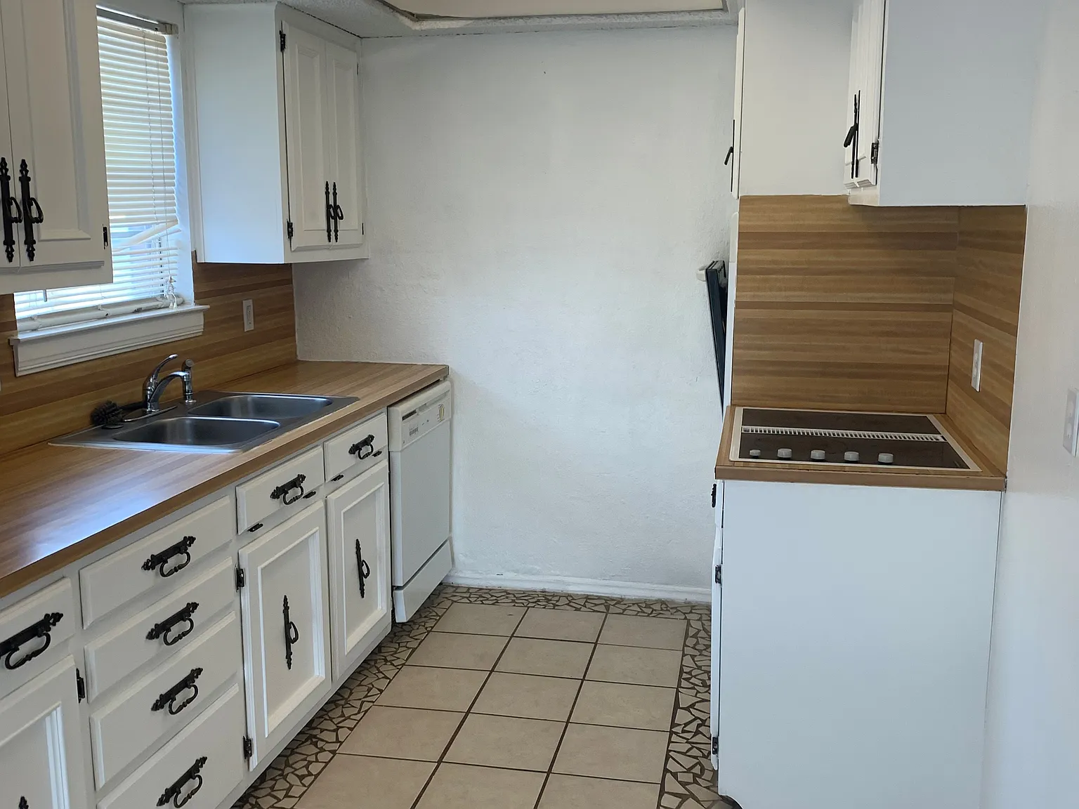 2 bed, 1200 sqft, $1,550 — Photo 4