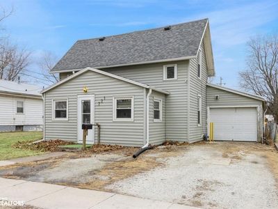 721 S 7th Ave, Washington, IA, 52353