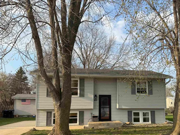 410 Valley View Dr, Cherokee, IA 51012
