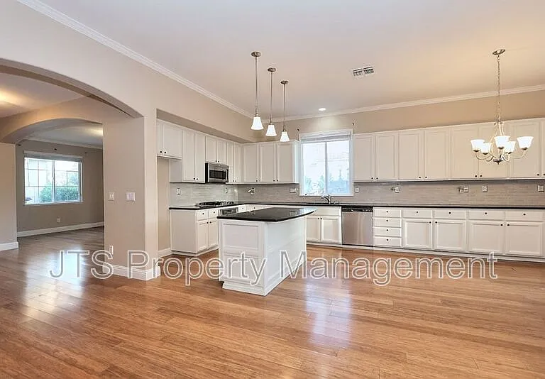 2040 San Esteban Cir — Photo 23