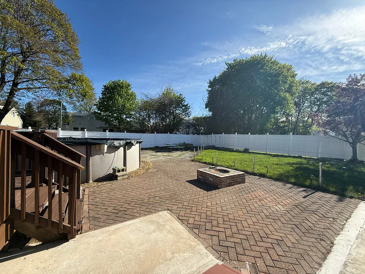 4 bed, 2200 sqft, $1,200 — Photo 3