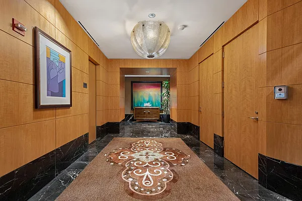 Rented by Sotheby's International Realty | media 17