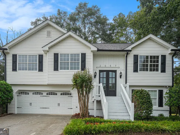 2057 Blackberry Ln, Auburn, GA 30011