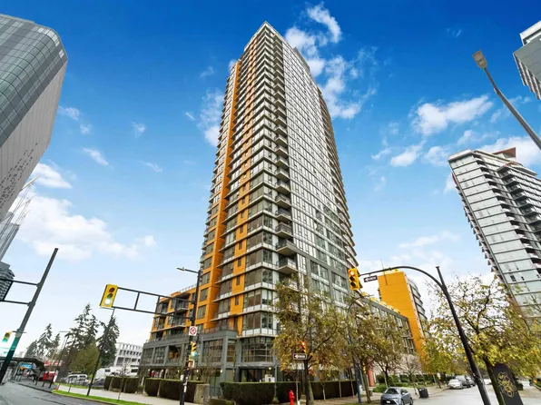 33 Smithe St #2303, Vancouver, BC V6B 0B5