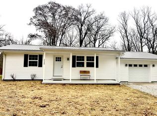 2548 Newbury Rd, Little Hocking, OH 45742