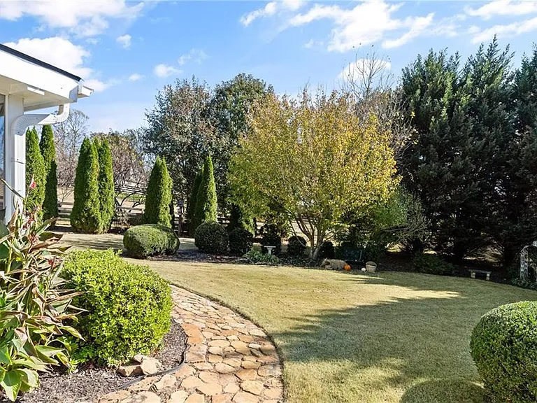 4735 Bryn Ridge Ct — Photo 40