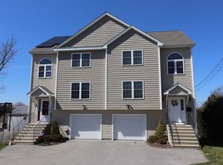 25 Angelo St, Worcester, MA 01604