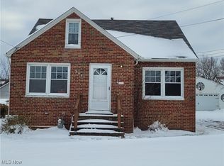 3811 Theota Ave, Parma, OH 44134
