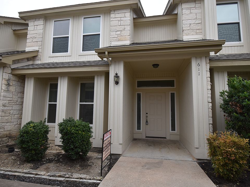 1st image of 2214 Dry Creek Dr #611