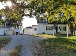 6320 Cedar Ridge Ln, Edwardsville, IL 62025
