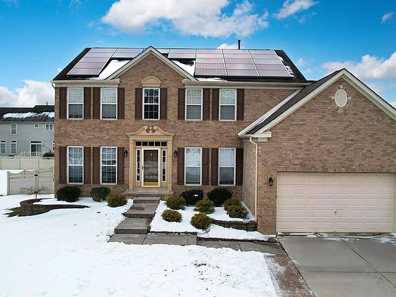 2nd image of 10 Joseph Ct