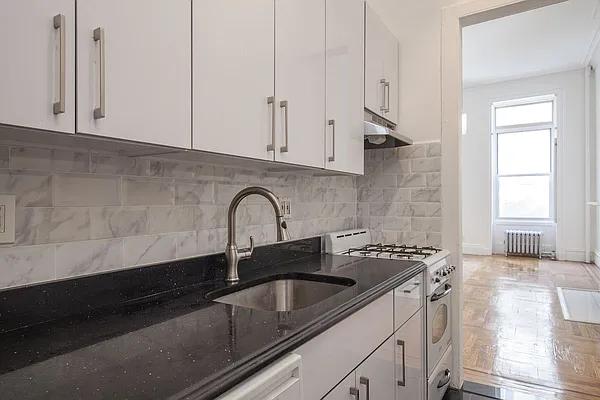 Rented by Oxford Property Group | media 16