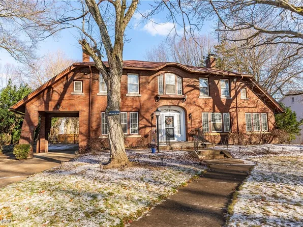 215 21st St NW, Canton, OH 44709