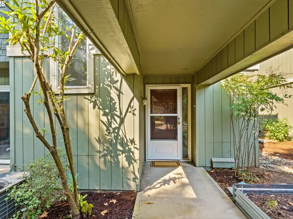 1500 Norkenzie Rd APT 43, Eugene, OR 97401