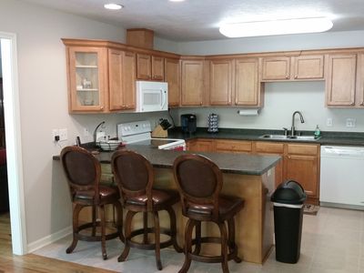 215 Long Bay Dr, West Union, SC, 29696