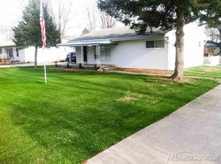 23370 Lynnhurst St, Macomb, MI 48042