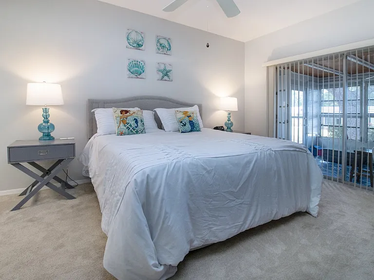 5920 Driftwood Ave — Photo 10