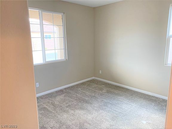 5th image of 50 Gosia Grove Ave