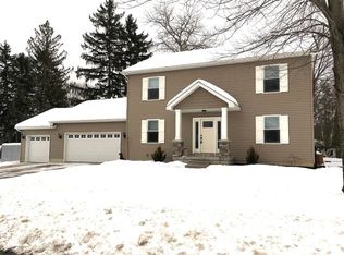 4115 Four Seasons Trl, Erie, PA 16506