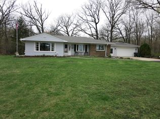 4820 Gunderson Rd, Waterford, WI 53185