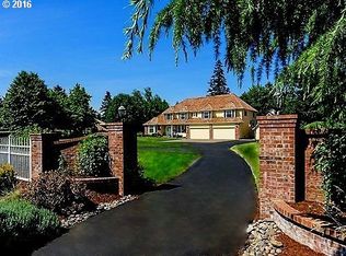 1136 S Rosemont Rd, West Linn, OR 97068