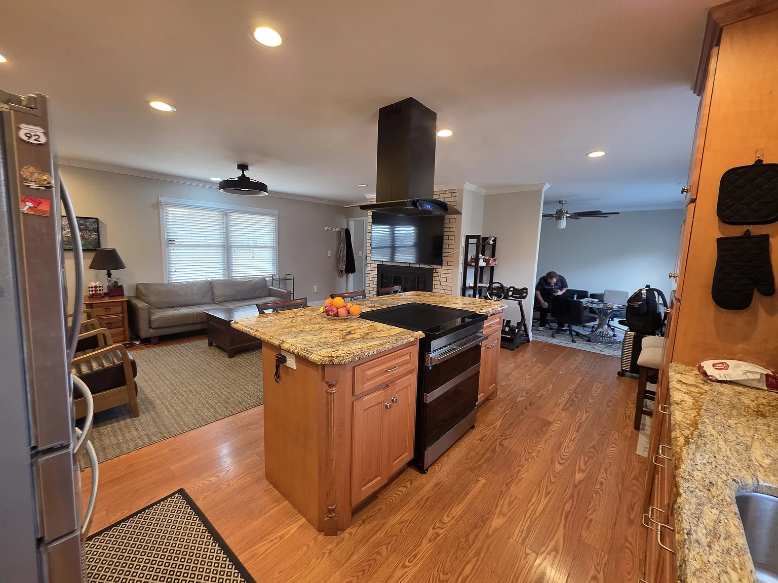 Hudson Dr, Harrisburg — Photo 2