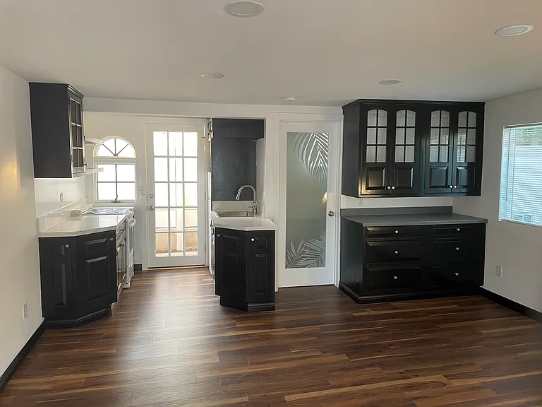 407 Naranja Dr #D — Photo 2