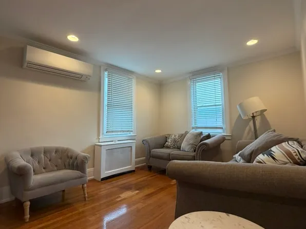 2133 E 33rd St Floor 2, Brooklyn, NY 11234