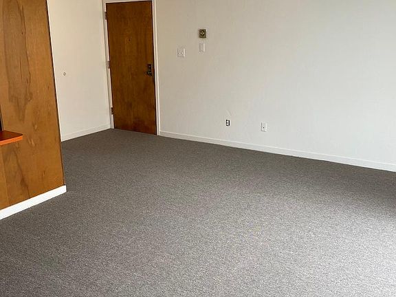 4th image of 1225 Washington St #101