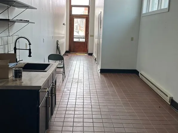 127 & 129 W Main St #131, Aledo, IL 61231