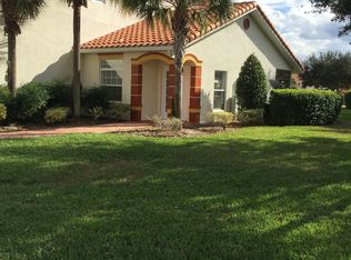 5289 Bowline Ct, Oxford, FL 34484