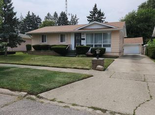 2040 Chelan St, Flint, MI 48503