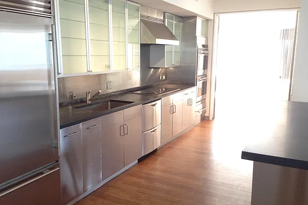 Rented by Corcoran | media 23