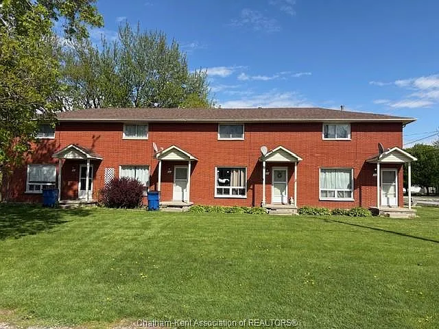 990 Chandler St — Photo 1