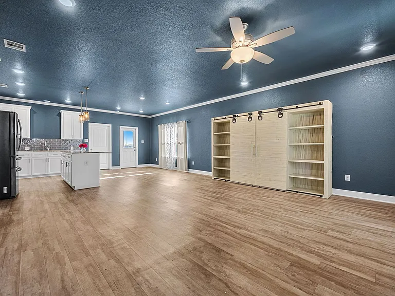1526 Black Kettle Trl — Photo 2